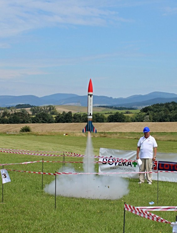 img_3696 model  raf 3xros t gira - start